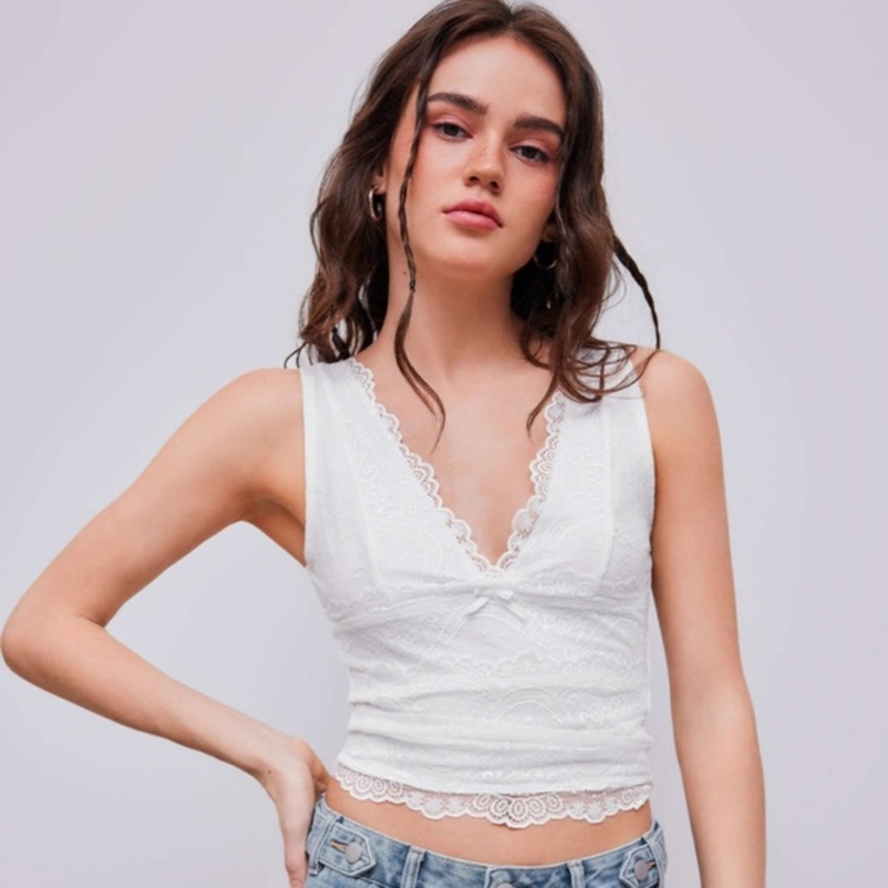 Cider Women's S Lace Tank Top‎ Crop White Plunge Neck Y2K Coastal Romantic NWT